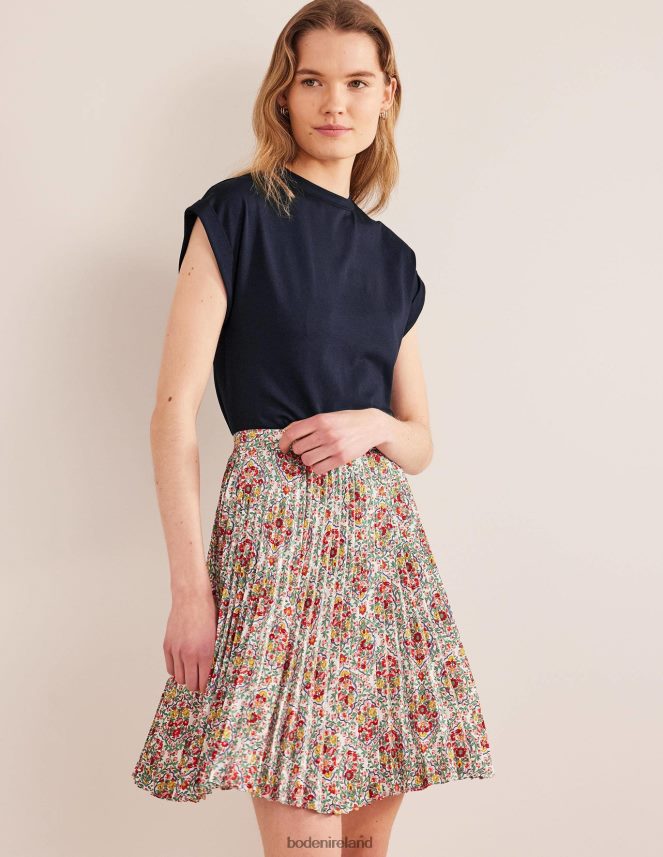 Navy Clothing Turn Back T-Shirt Boden Women L466L61820